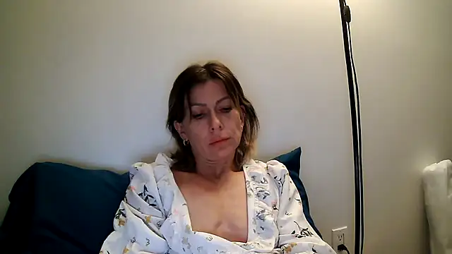 anechka1 online show from April 25, 2026, 3:42 am