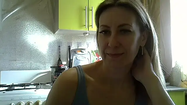 AshleyXHoney online show from March 16, 2026, 7:34 am