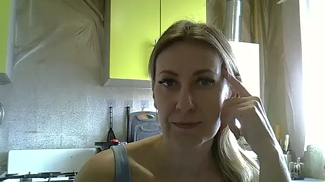 AshleyXHoney online show from March 17, 2026, 8:28 am