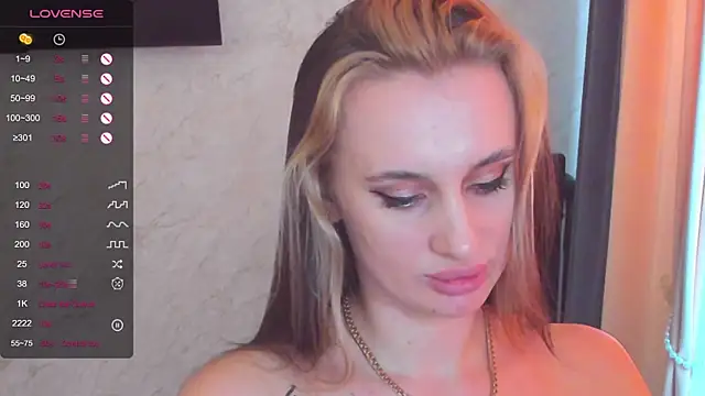 Snapshot of Cherry-Legenda chatting on February 26, 2025, 8:26 am Cherry-Legenda online show from February 26, 2025, 8:26 am