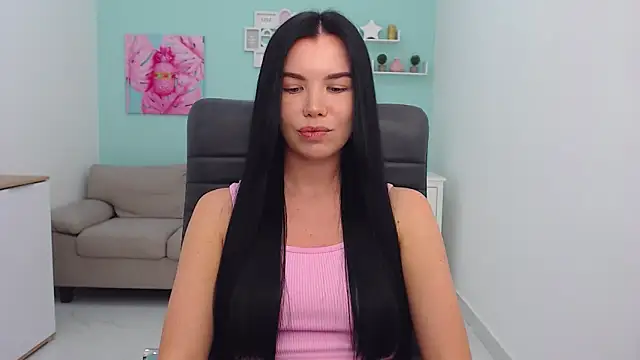MadisonGomes online show from February 14, 2025, 10:07 am