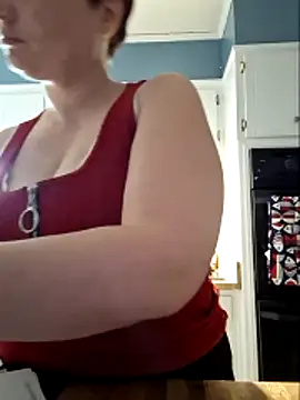 Snapshot of MilfyMrsRobinson chatting on February 11, 2026, 12:37 am MilfyMrsRobinson online show from February 11, 2026, 12:37 am