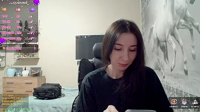 Wowpornoo online show from January 16, 2025, 5:01 pm