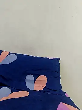 Snapshot of yashzae chatting on September 22, 2025, 12:29 pm yashzae online show from September 22, 2025, 12:29 pm