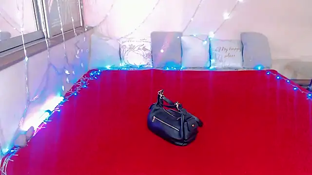 LizaSenri online show from January 12, 2026, 7:46 am