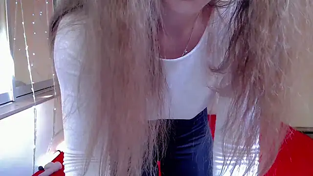 LizaSenri online show from April 5, 2026, 6:54 am