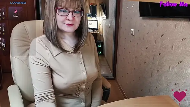 MyLadySkyLuck online show from November 25, 2025, 3:17 am