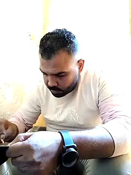 Snapshot of ListedLoin chatting on January 8, 2025, 8:16 am ListedLoin online show from January 8, 2025, 8:16 am