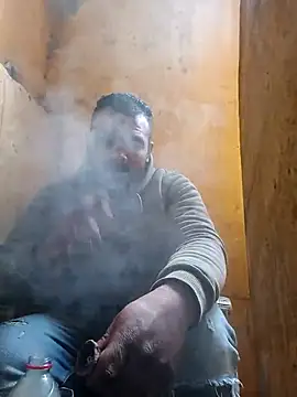 Snapshot of ListedLoin chatting on February 12, 2025, 8:59 am ListedLoin online show from February 12, 2025, 8:59 am