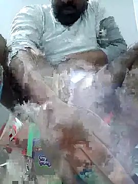 Snapshot of ListedLoin chatting on February 18, 2025, 12:17 pm ListedLoin online show from February 18, 2025, 12:17 pm