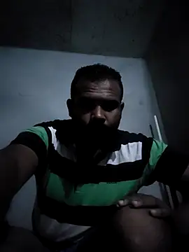 Snapshot of ListedLoin chatting on October 19, 2025, 8:20 pm ListedLoin online show from October 19, 2025, 8:20 pm