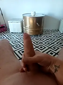 Snapshot of killminou chatting on February 2, 2025, 12:13 pm killminou online show from February 2, 2025, 12:13 pm