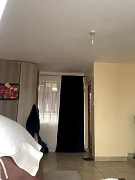 Snapshot of prettymelanin chatting on October 19, 2025, 6:36 am prettymelanin online show from October 19, 2025, 6:36 am