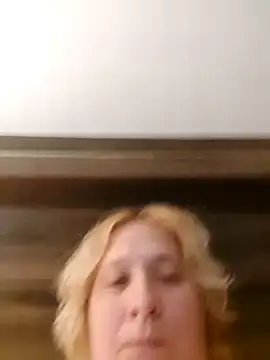 Snapshot of Icedcoffee2024 chatting on October 16, 2025, 12:39 pm Icedcoffee2024 online show from October 16, 2025, 12:39 pm