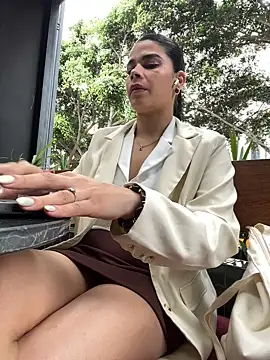 DaryRos online show from May 27, 2026, 8:28 pm