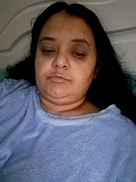 sarahhh1987 online show from November 5, 2025, 6:30 pm