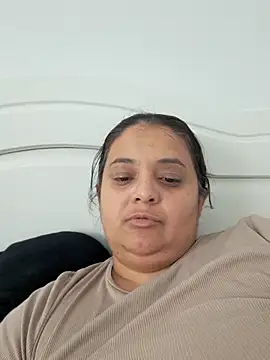 sarahhh1987 online show from November 10, 2025, 9:08 am