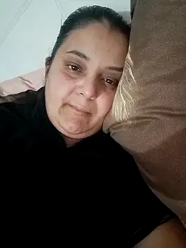 sarahhh1987 online show from February 3, 2026, 5:29 pm