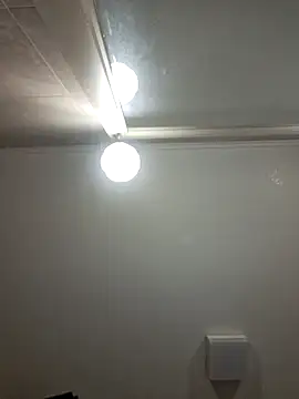 sarahhh1987 online show from February 26, 2026, 8:02 am