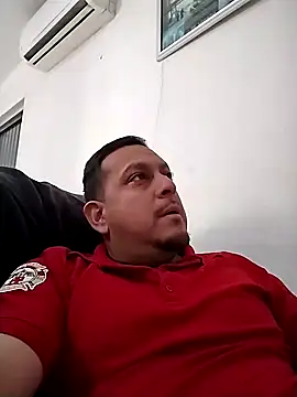 OmarMagSon online show from December 22, 2024, 7:42 pm