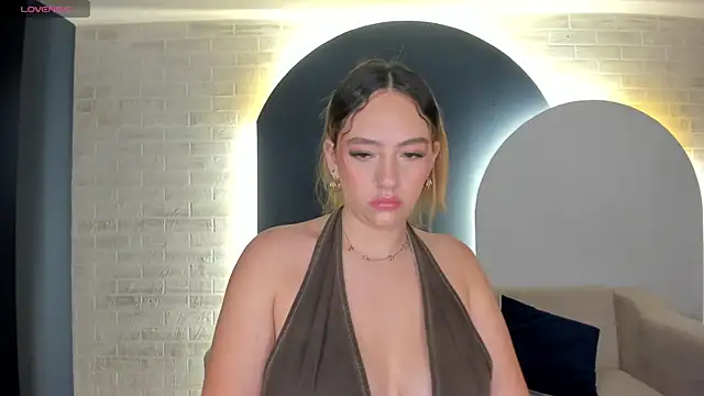 BellaRose X online show from March 31, 2026, 4:46 am