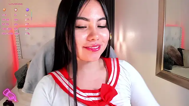 aliscollins  online show from October 26, 2025, 1:00 am