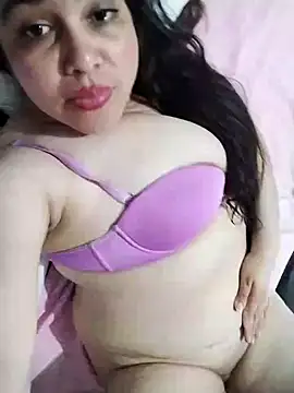 lunanataly online show from February 25, 2025, 2:47 am