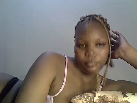 Pretty-sassy online show from February 15, 2025, 4:34 pm