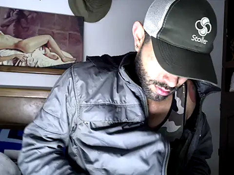 Snapshot of hideonbush051 chatting on September 26, 2025, 11:58 am hideonbush051 online show from September 26, 2025, 11:58 am