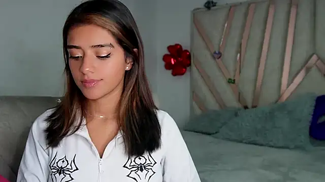 Rebecca 055 online show from November 30, 2025, 11:20 pm