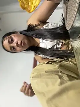 Salome golvert online show from November 6, 2025, 10:54 pm