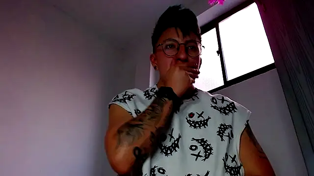 Sexyboy 666 online show from October 28, 2025, 2:09 pm