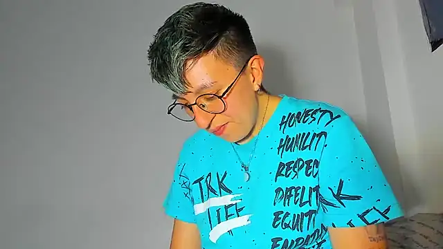 Sexyboy 666 online show from December 17, 2025, 2:06 am