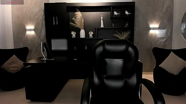 Snapshot of AnaisNin chatting on October 29, 2025, 2:58 am AnaisNin online show from October 29, 2025, 2:58 am