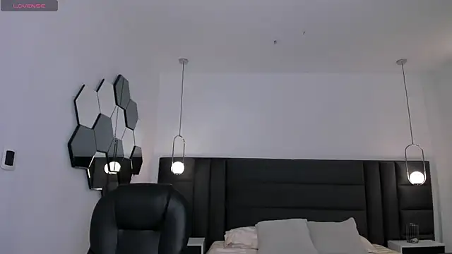 Snapshot of AnaisNin chatting on November 12, 2025, 4:13 am AnaisNin online show from November 12, 2025, 4:13 am