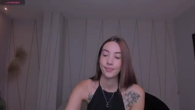 Snapshot of AnaisNin chatting on March 3, 2026, 11:05 am AnaisNin online show from March 3, 2026, 11:05 am