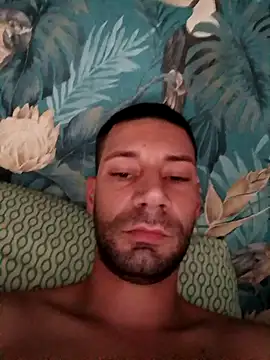 Snapshot of litleboy92 chatting on October 16, 2025, 4:08 pm litleboy92 online show from October 16, 2025, 4:08 pm