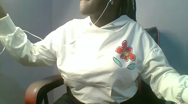 pretty almah online show from December 4, 2024, 7:01 pm