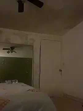 FumesClouds online show from December 25, 2024, 11:33 am