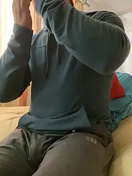 FumesClouds online show from December 26, 2024, 11:13 pm