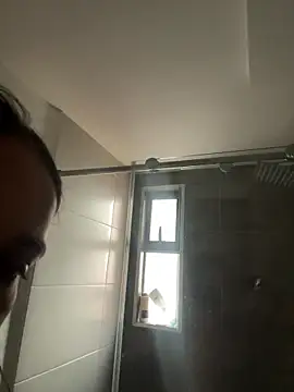 Snapshot of rossth1 chatting on February 23, 2026, 7:55 pm rossth1 online show from February 23, 2026, 7:55 pm