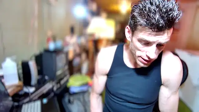 Snapshot of savageconfidence chatting on September 17, 2025, 9:22 am savageconfidence online show from September 17, 2025, 9:22 am