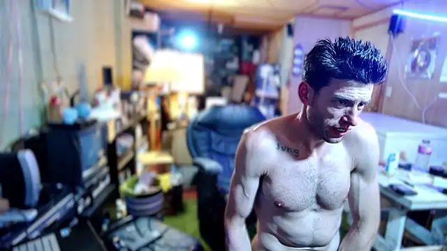 Snapshot of savageconfidence chatting on October 3, 2025, 8:33 am savageconfidence online show from October 3, 2025, 8:33 am