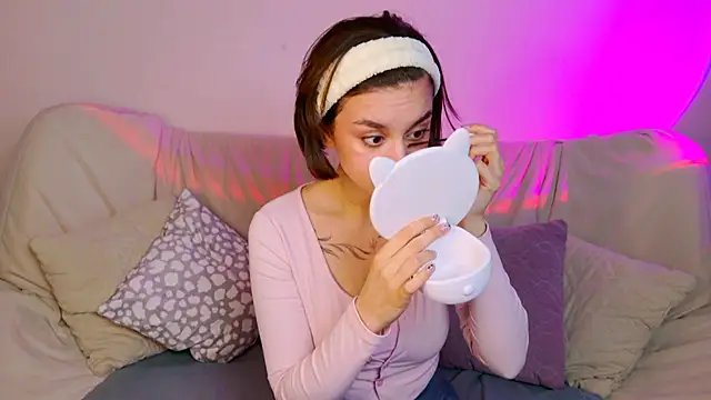 Celine Dionn online show from May 22, 2026, 4:08 am
