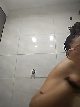 Yaumiko online show from January 6, 2026, 2:10 pm