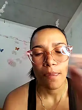 Yaumiko online show from February 2, 2026, 10:58 am