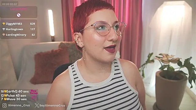 Ximenna Cruz online show from February 17, 2025, 9:41 pm