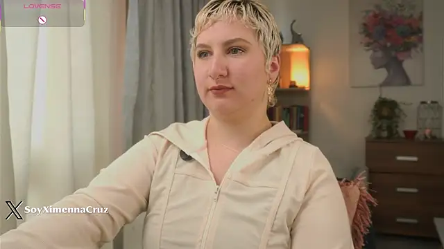 Ximenna Cruz online show from January 10, 2026, 12:18 pm