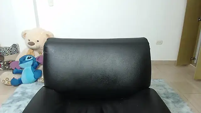 alexia 87 online show from March 17, 2025, 3:25 am