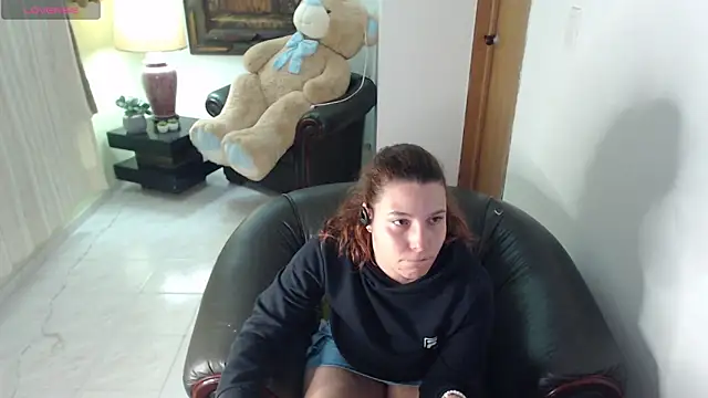 Snapshot of alexia_87 chatting on May 30, 2026, 2:19 am alexia 87 online show from May 30, 2026, 2:19 am